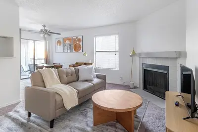 Image de Landing | Incredible 2bd, Gym, Pool