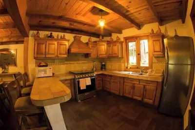 Image de Stunning Luxury Cabin!