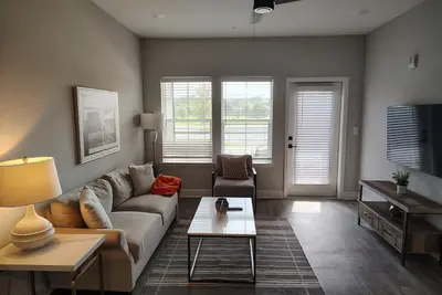 Image de Landing | Stylish 1bd, Gym, Pool