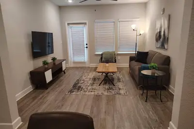 Image de Landing | Spectacular 2bd, Gym, Pool