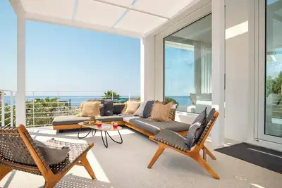 Image de Luxury beachfront villa with heated pool - Fontane Bianche, Syracuse