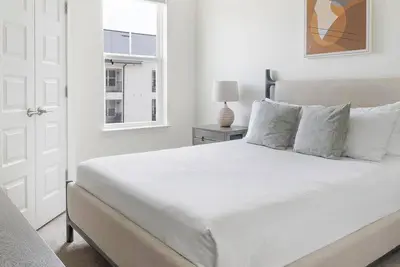 Image de Landing at The Eddy at Riverview - 2 Bedrooms i. . .