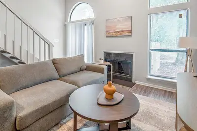 Image de Landing | Stunning 2bd, Pool, Gym