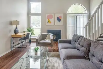 Image de Landing | Stunning 2bd, Game Room, Gym