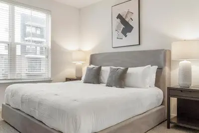 Image de Landing at The Eddy at Riverview - 3 Bedrooms i. . .
