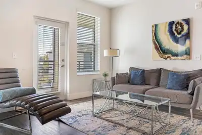 Image de Landing | Modern 2bd, Gym, Clubhouse