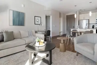 Image de Landing at Vintage Horizon West - 2 Bedrooms in. . .