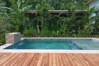 Image de LaMar bungalow 3, quite and comfortable close to the beach and restaurants.