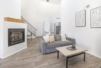 Landing | Incredible 2bd, Pool, Game Room