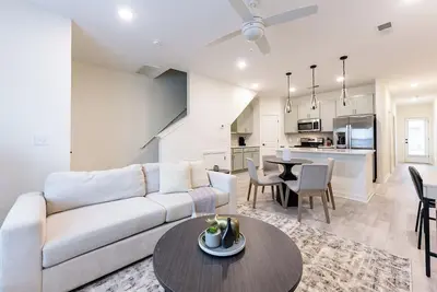 Image de Landing | Amazing 3bd, Clubhouse, Pool