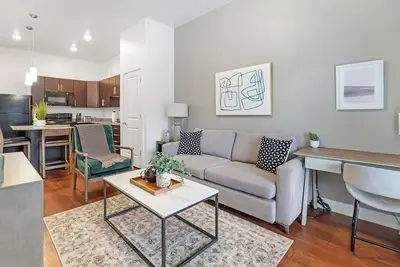 Image de Landing | Stylish 1bd, Gym, Pool