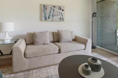 Image de Landing | Chic 2bd, Gym, Pool