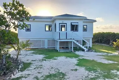 Image de From Sunrise to Sunset: Eleuthera's Beauty at Your Doorstep