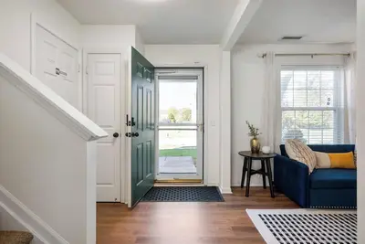 Image de 15 min to stadium, Downtown, and more! Indy Mtr!