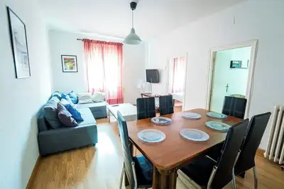 Image de Spacious apartment in Chamberí by beBalmy