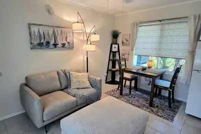 Image de Salt Air And Serendipity  Unit B