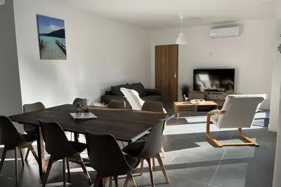 Image de Logement 2 à 8 personnes Lac de Paladru 3mn plage