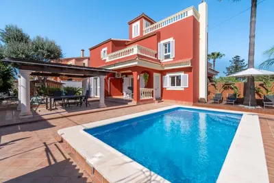 Image de Maison de vacances 'Casa de Tina' avec piscine privée, wifi et climatisation