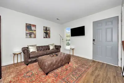Image de Fabulous studio w/ Ac in charming Huntsville