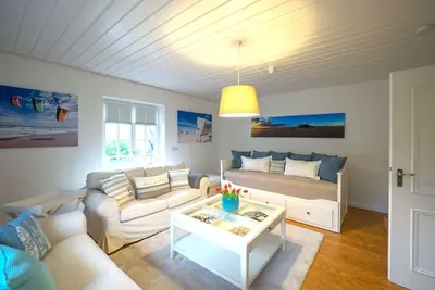 Image de 3 room apartment in thatched roof property Hus op de Duen