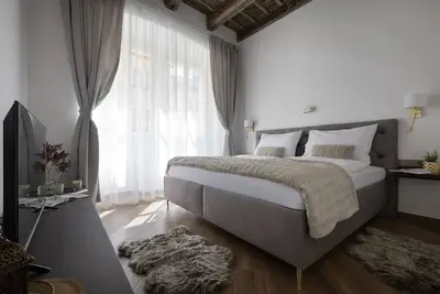 Image de Welcome to Kaiserstein Palace Apartments – Luxury Living in the Heart of Prague