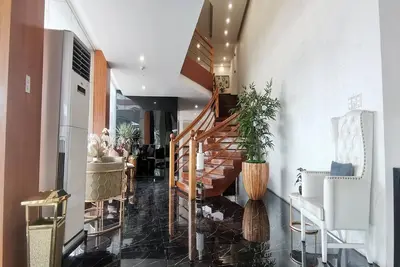 Image de Spacieux espace familial près l'aéroport de Clark