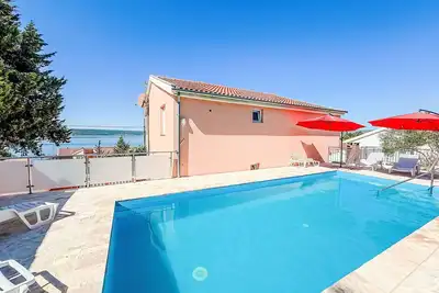 Image de Magnifique maison de vacances privée avec climatisation, piscine privée, Wifi, Tv et terrasse