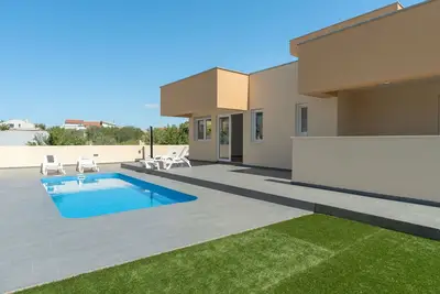 Image de Magnifique maison de vacances privée avec piscine privée, Wifi, climatisation, Tv et terrasse