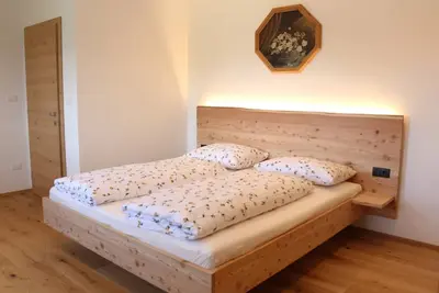 Image de Appartement 'Bergwiese' avec vue sur la montagne, jardin commun et Wi-Fi