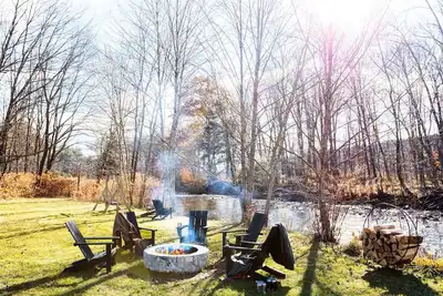 Image de Tälta Lodge, a Bluebird by Lark | 4 Deluxe Rooms w/ Double Queens | Free Coffee