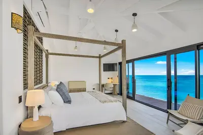 Image de Luxe Coastal 3 BedRoom with Panoramic Views of the Caribbean Sea and Beach