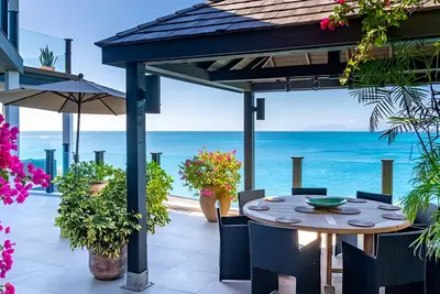 Image de Escape to Serenity at This Fabulous 4 Bedroom Villa with Kitchen Near the Sea