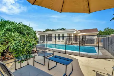 Image de ‼️Charming 4br Tampa Escape w/ Pool & Game room