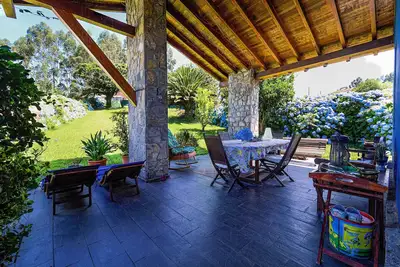 Image de Lua's blue house: A magical place
