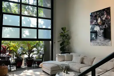 Image de Beautiful Modern Loft in Santa Ana
