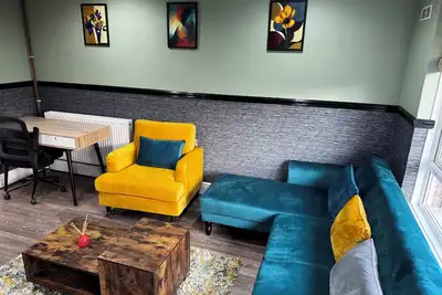 Image de Cozy apartment, 10 min from B'ham Airport/Nec/Hs2 sleeps up to 6, King bed, Wifi