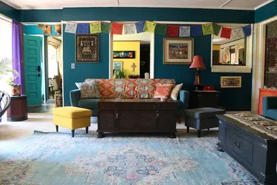 Image de Bohemian Peachtree Harmony Retreat
