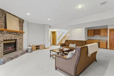 Image de Relax in Style in Huge House with Comfort – Perfect Short-Term Stay