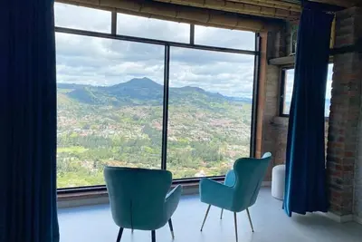 Image de Villa de Lujo en Cuenca con Vista Panorámica