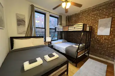 Image de Family-Friendly Nyc Getaway – Sleeps 7, Near Top Attractions