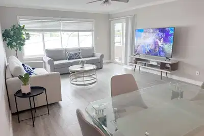 Image de Charming 2-bedroom condo in pleasant Torrance with Pool