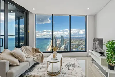 Image de SkyHigh Ocean Luxe | Balcony & Resort Amenities