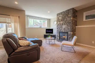 Image de Serenity suite cozy retreat near the coulees