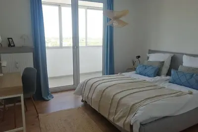 Image de Casa Sunset, close to the city, top view, 1 min to streetcar and bus