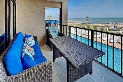 Image de Waterfront Gem - Beautiful 1br/1ba Condo with Breathtaking Bay Views