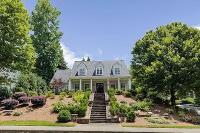 Image de Luxury 5br Buckhead Home | World Cup Ready