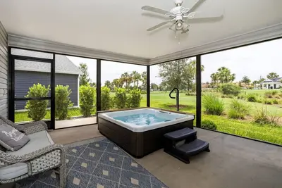 Image de Panorama Haven – Golf, Hot Tub & Pure Relaxation!