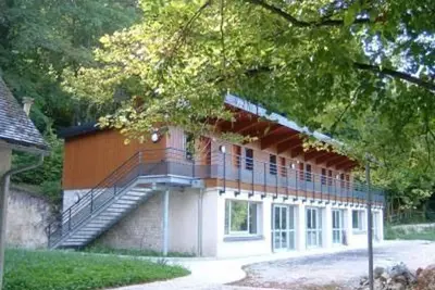 Image de Gîte de groupe avec salle polyvalente et parking à Boncourt