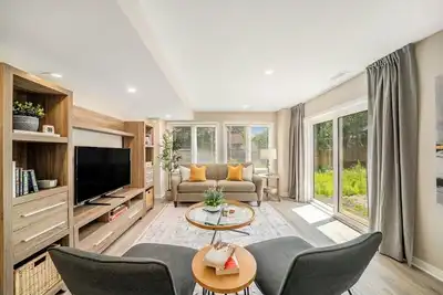 Image de Work & Relax | Fast WiFi | 1br+Office | Private Fenced Yard | 30+ Nights