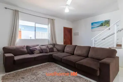 Image de Casa em Itanhaem pe na areia com piscina